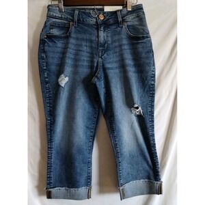 Maurices sz 6 High Rise Curvy Fit Capri Distressed Rolled Hem New NWT